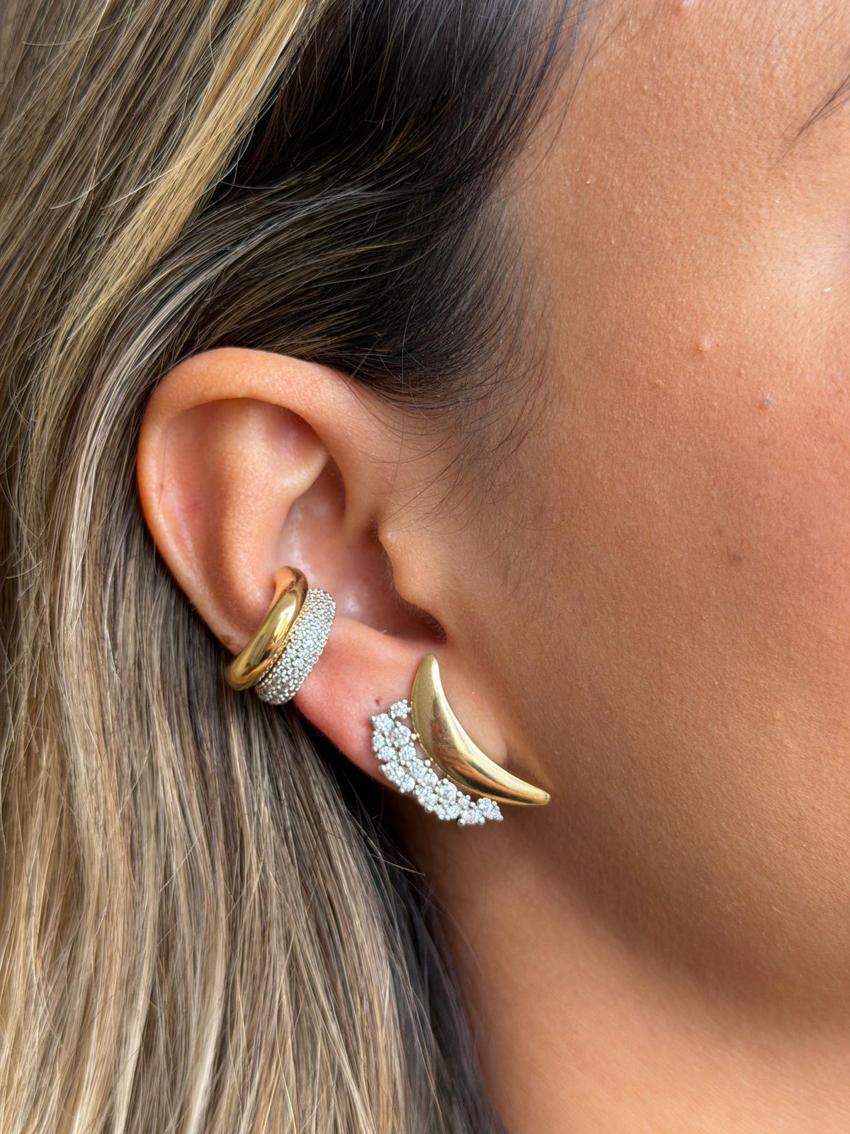 Ear Cuff Dual - Banho a Ouro 18k e Ródio