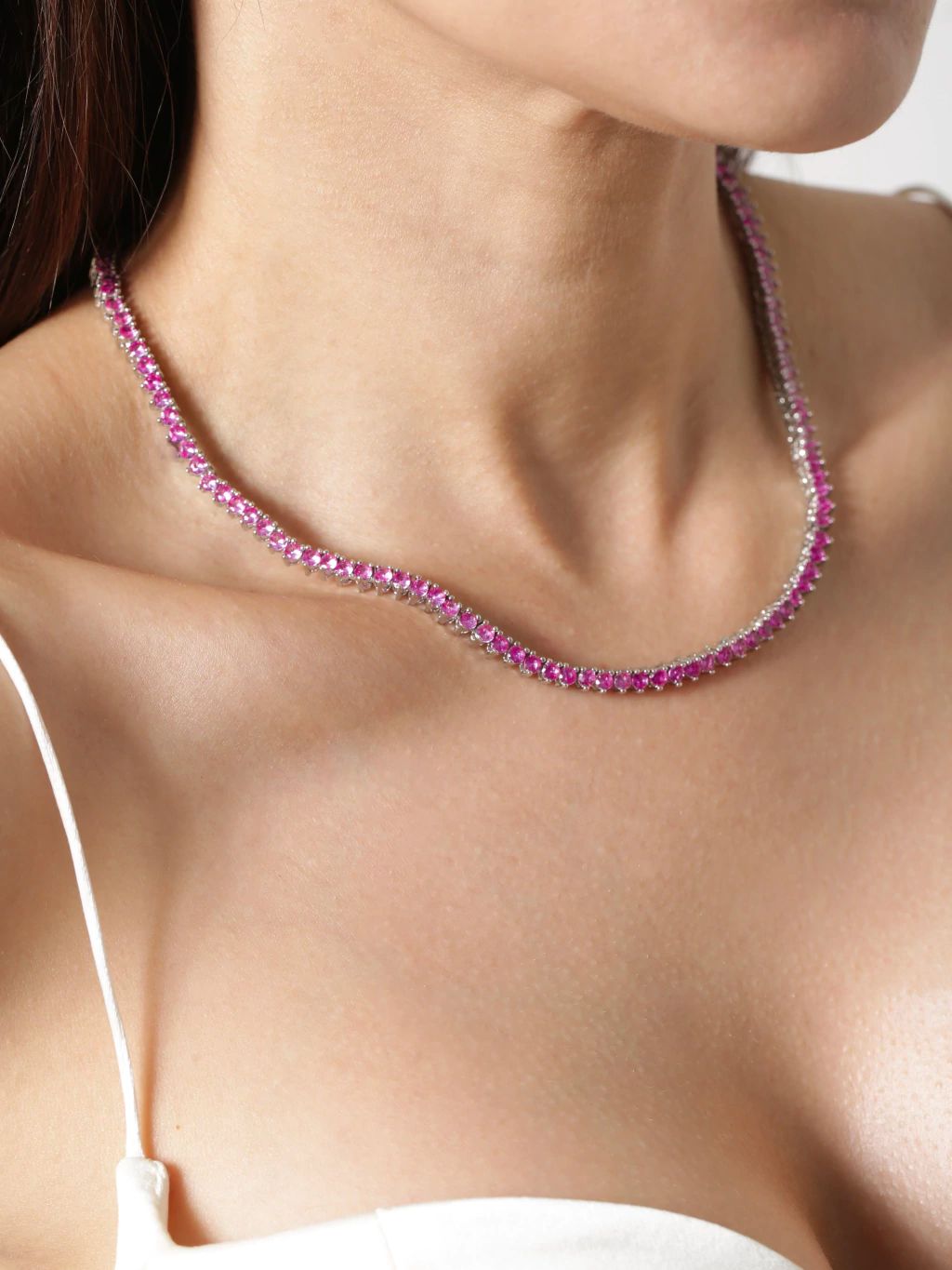 Choker Riviera Luxo Pink 3 Pontas cravejado na Zircônia - Banho a Ródio