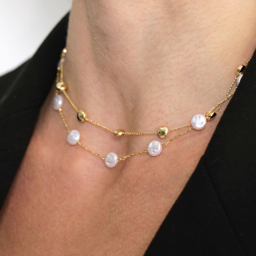 Colar Duplo com Pérolas e Esferas Minimalista - Banho a Ouro 18k