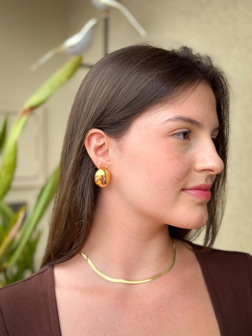 Brinco Oval Liso Banhado a Ouro 18k