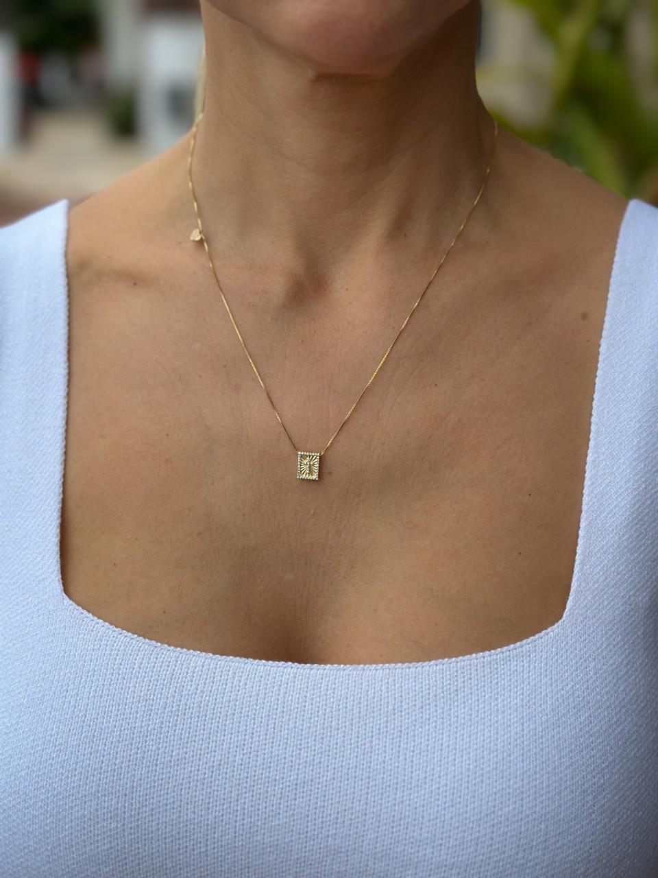 Gargantilha Tipo Escapulário Cruz Religioso - Banho a Ouro 18k